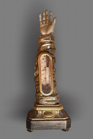 (Albi)_Cathédrale_Sainte-Cécile_-_Trèsor_-_Bras_reliquaire_de_sainte_Martianne_XVIIIe_bois_doré_PalissyPM81001335